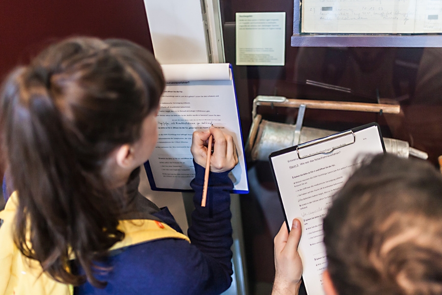 Führung in der Erinnerungsstätte Notaufnahmelager Marienfelde