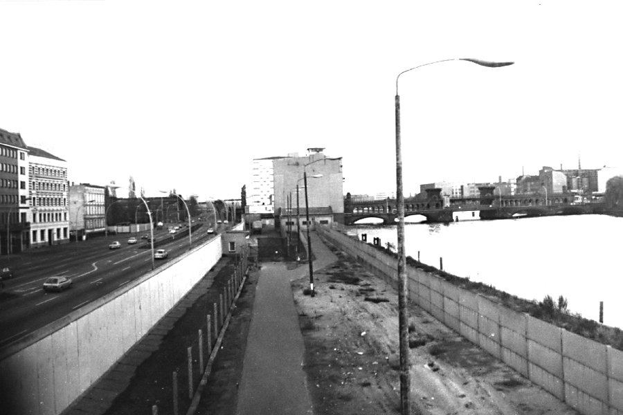 Grenzanlage an der Mühlenstraße, Blick nach Südosten