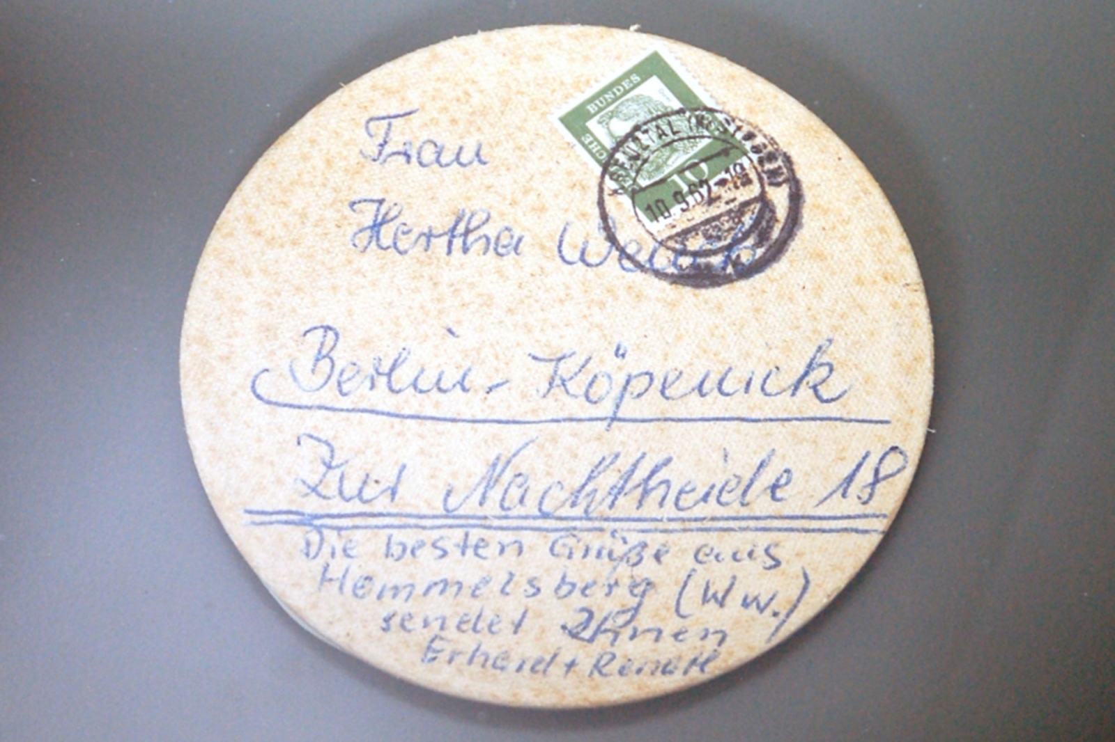 Ein beschrifteter Bierdeckel