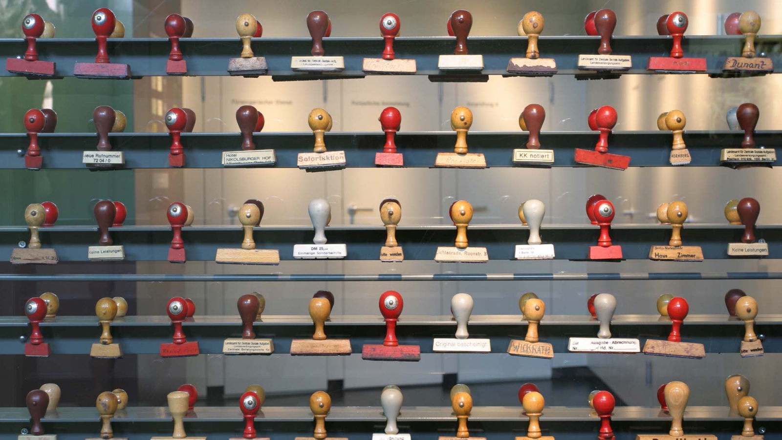 Stempelinstallation in der Erinnerungsstätte