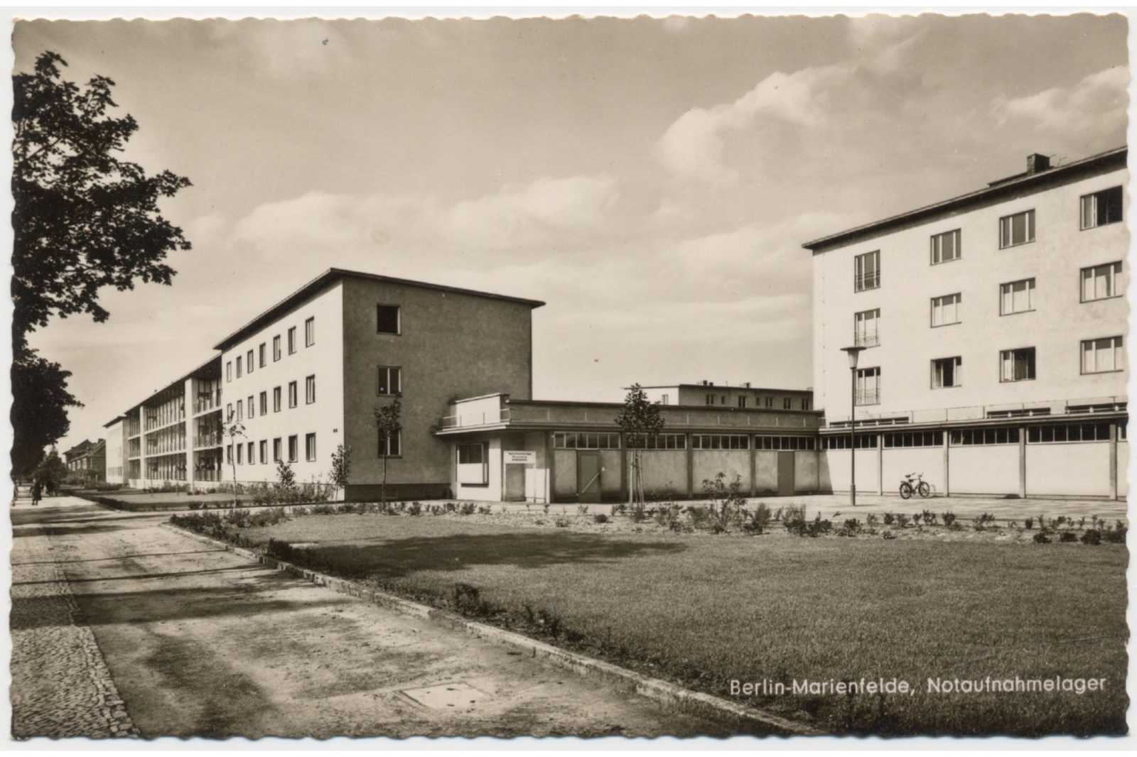 Ein altes Foto des Notaufnahmelagers